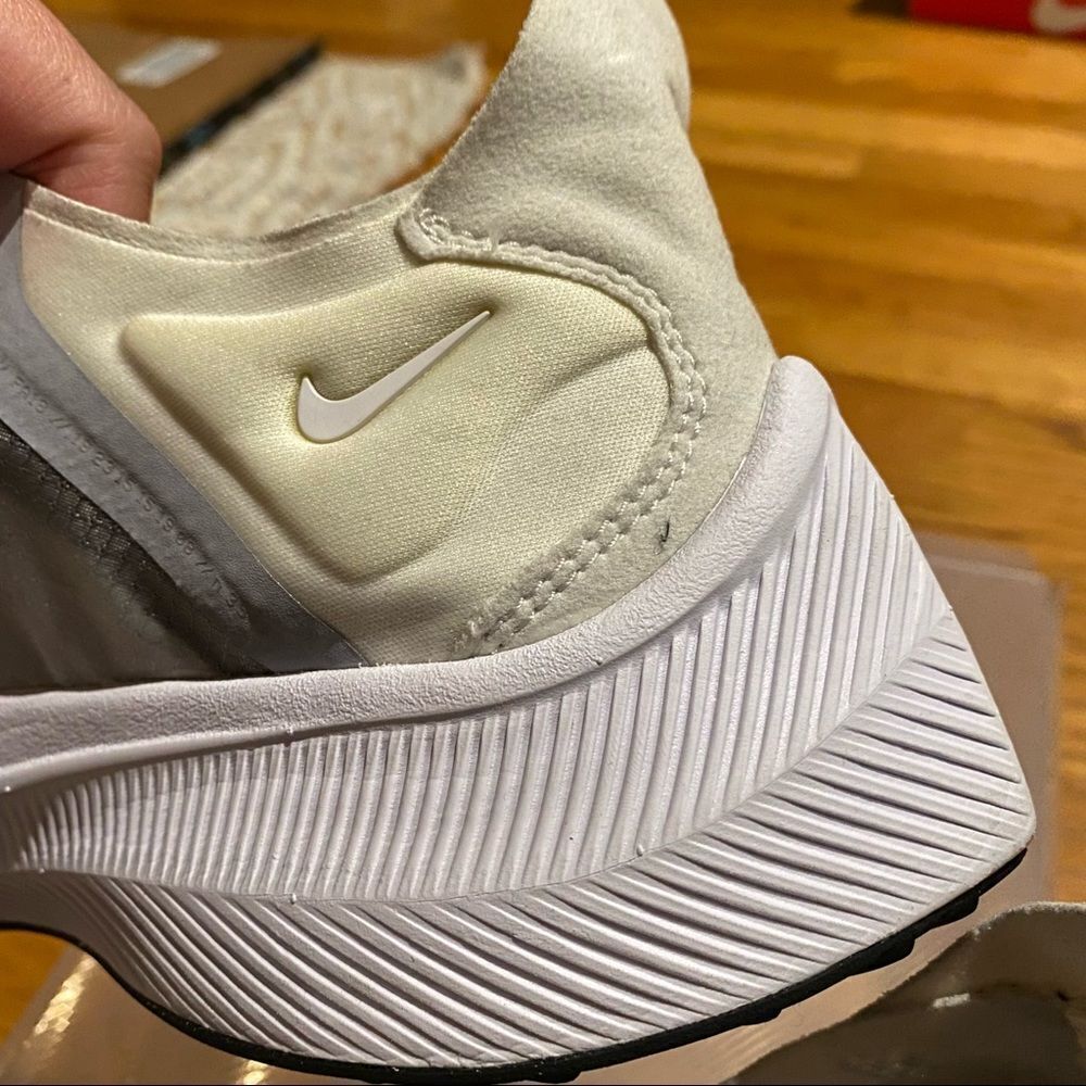Nike Men’s EXP-X14 Sneaker - Picture 7 of 12